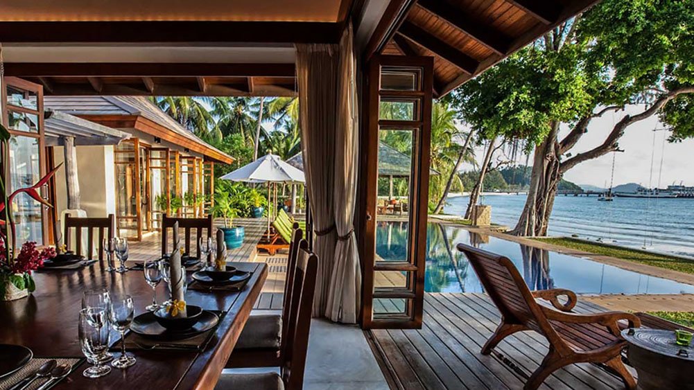 Villa Waimarie - Dining area view